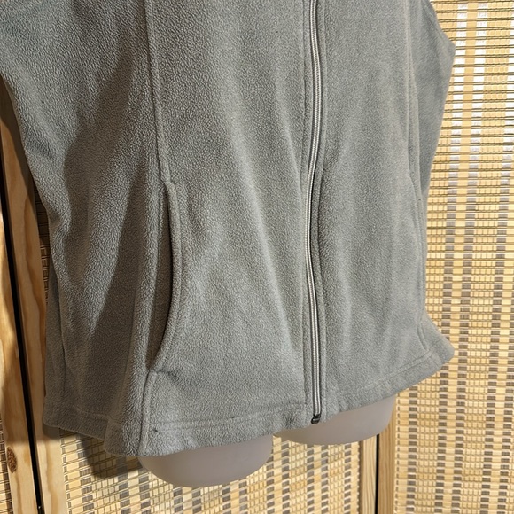 Land's End Gray Polartec Fleece Zip Front Vest Vintage 1990s Y2K XL/18 - Picture 3 of 16